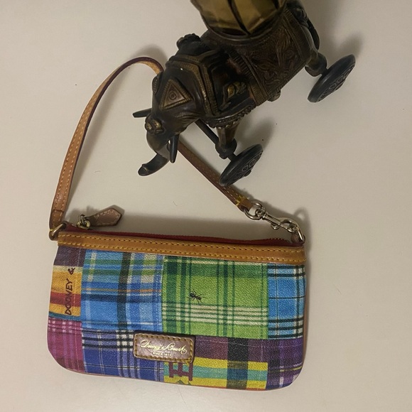 Dooney and Bourke Madras wristlet - Picture 2 of 5